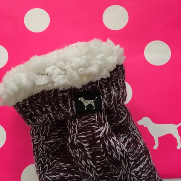 PINK VS Sherpa Bootie Socks New With Tag - Picture 8 of 8